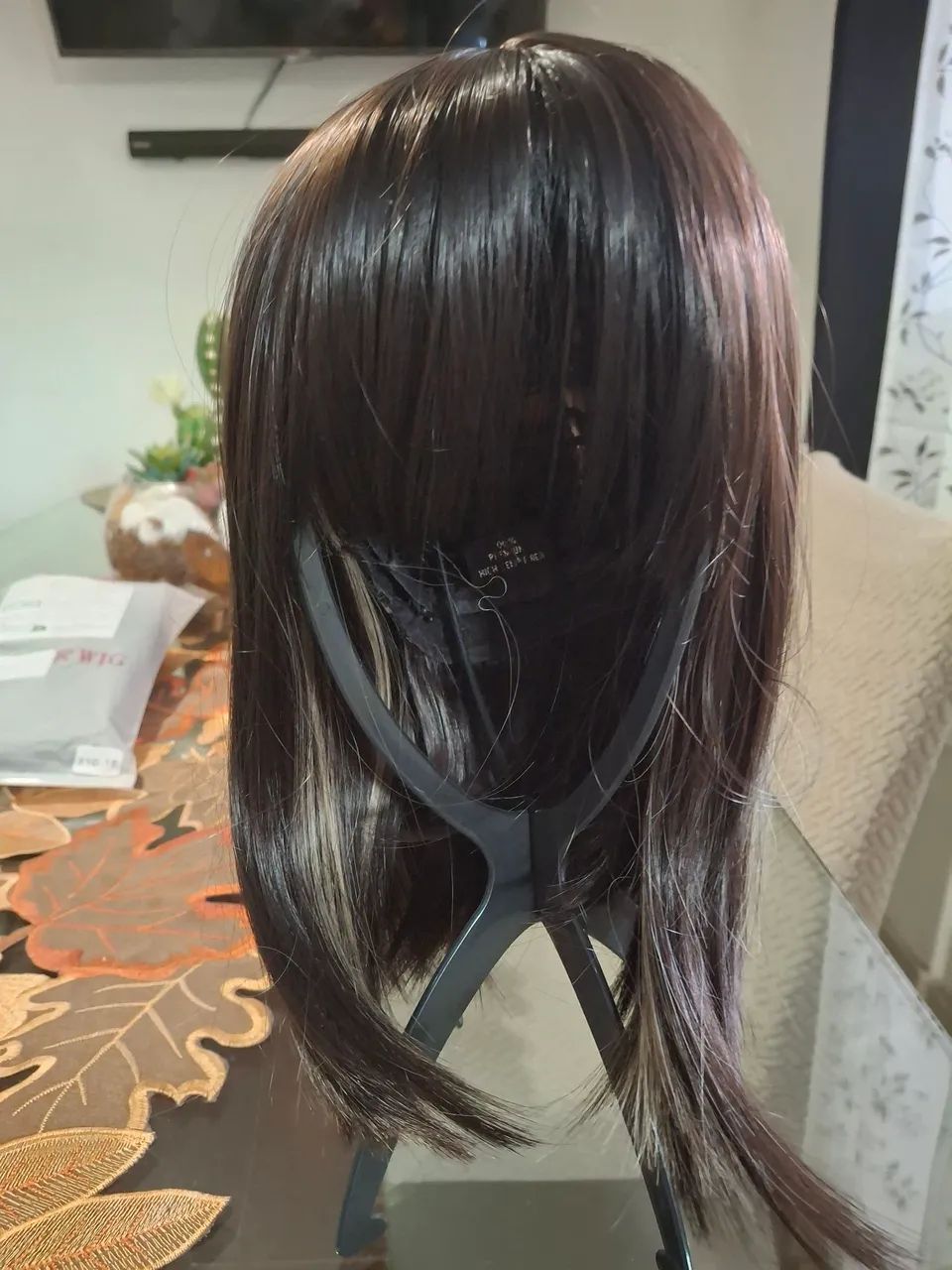 PERUCA CHANEL COM FRANJA E MECHAS LOIRA - Foto 4