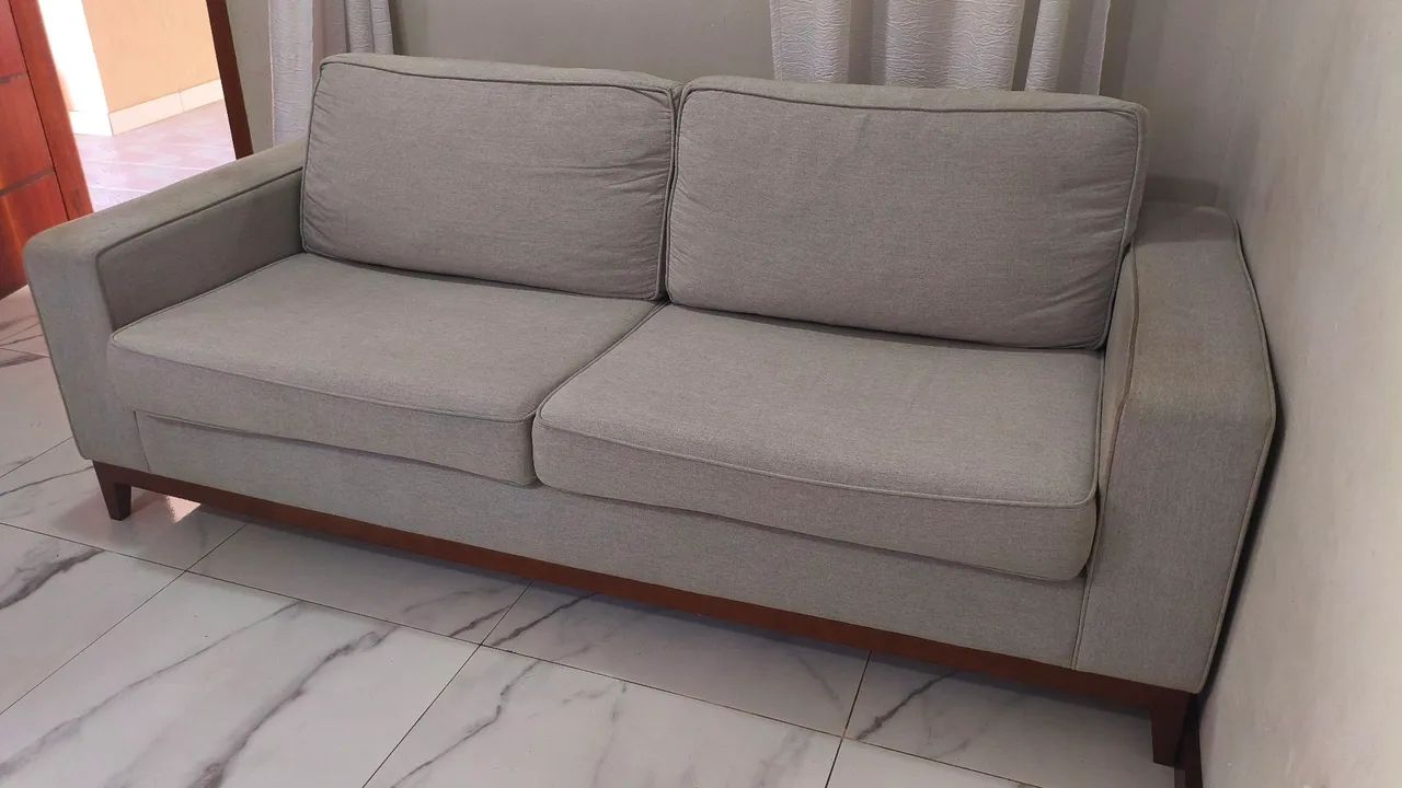 Sofá law Tok e stok 3 lugares 