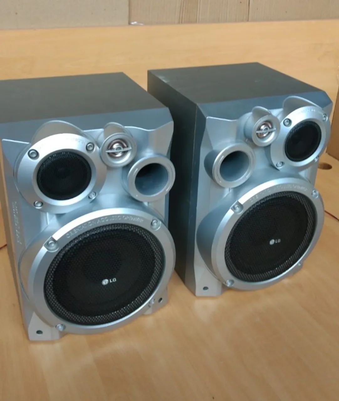 System LG LM-U1350A  com Caixas e Controle - Foto 4