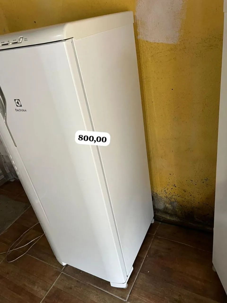 Geladeira Electrolux 220v semi nova ( ENTREGO )  - Foto 4
