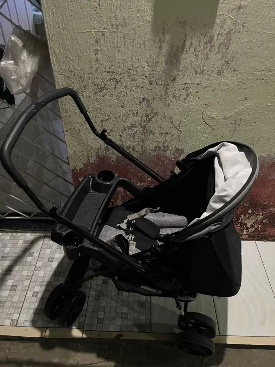 Carrinho de criança junto com beber conforto  - Foto 3