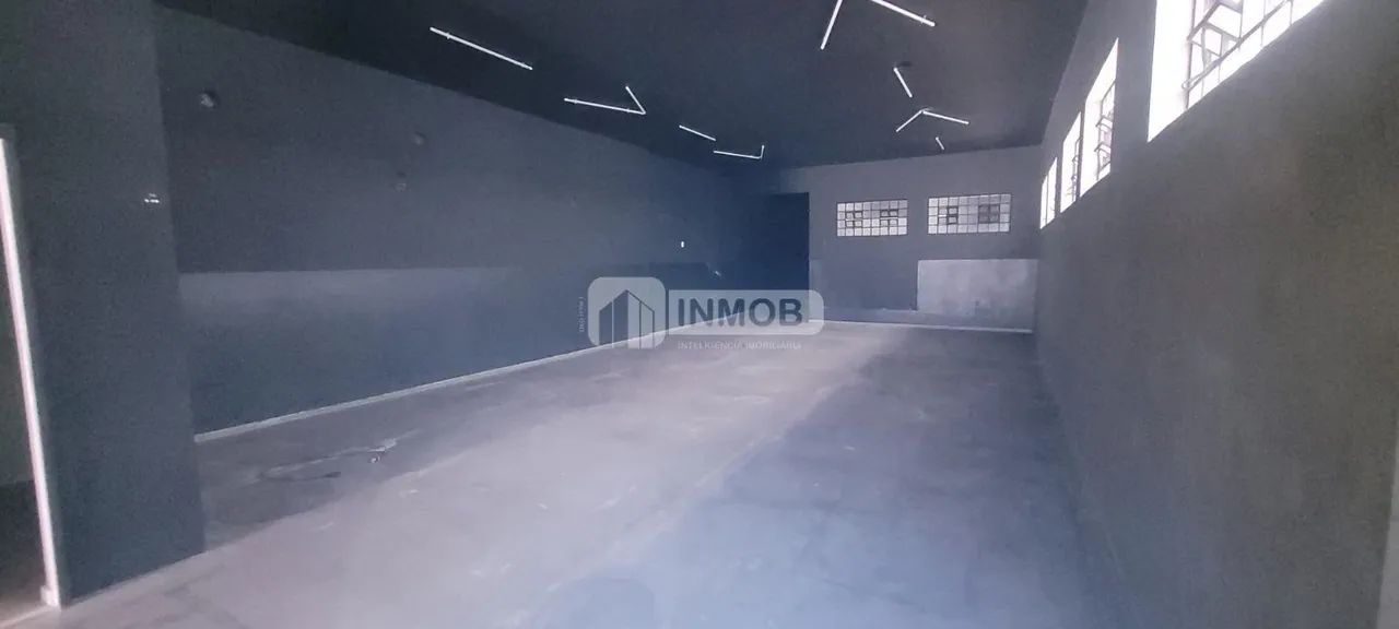 Galpão para Alugar na Vila São José, Taubaté  530m², 4 Banheiros - Foto 12