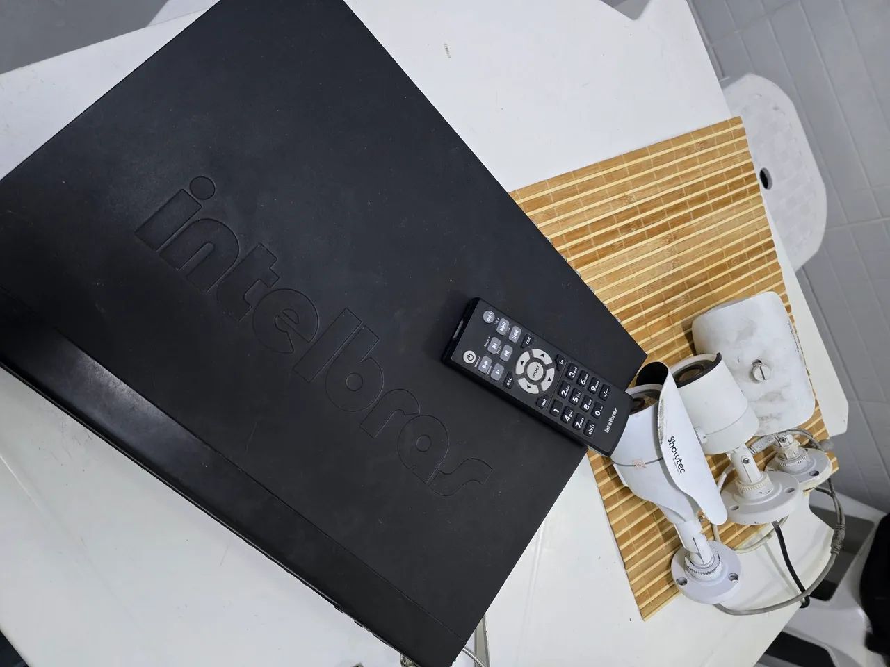 Dvr 8 canais intelbras 3 câmeras grátis  - Foto 2