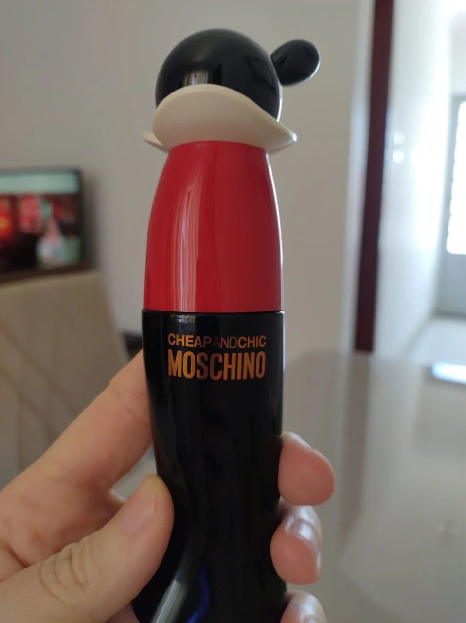 Cheap and chic Moschino - Beleza e Cuidados Pessoais - Havaí, Belo