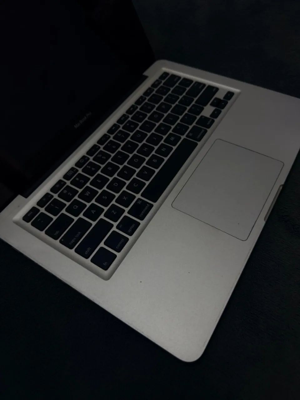 Macbook Pro 2011 (Retirada de Peças/Ou Conserto) LER ANÚNCIO - Foto 3