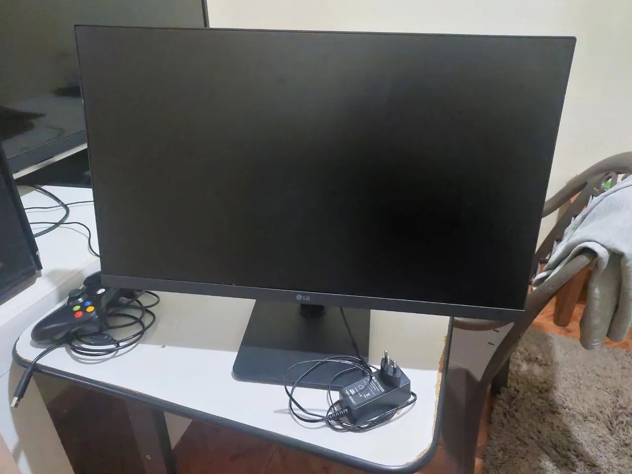 Monitor Lg 24"Full Hd tela quebrada