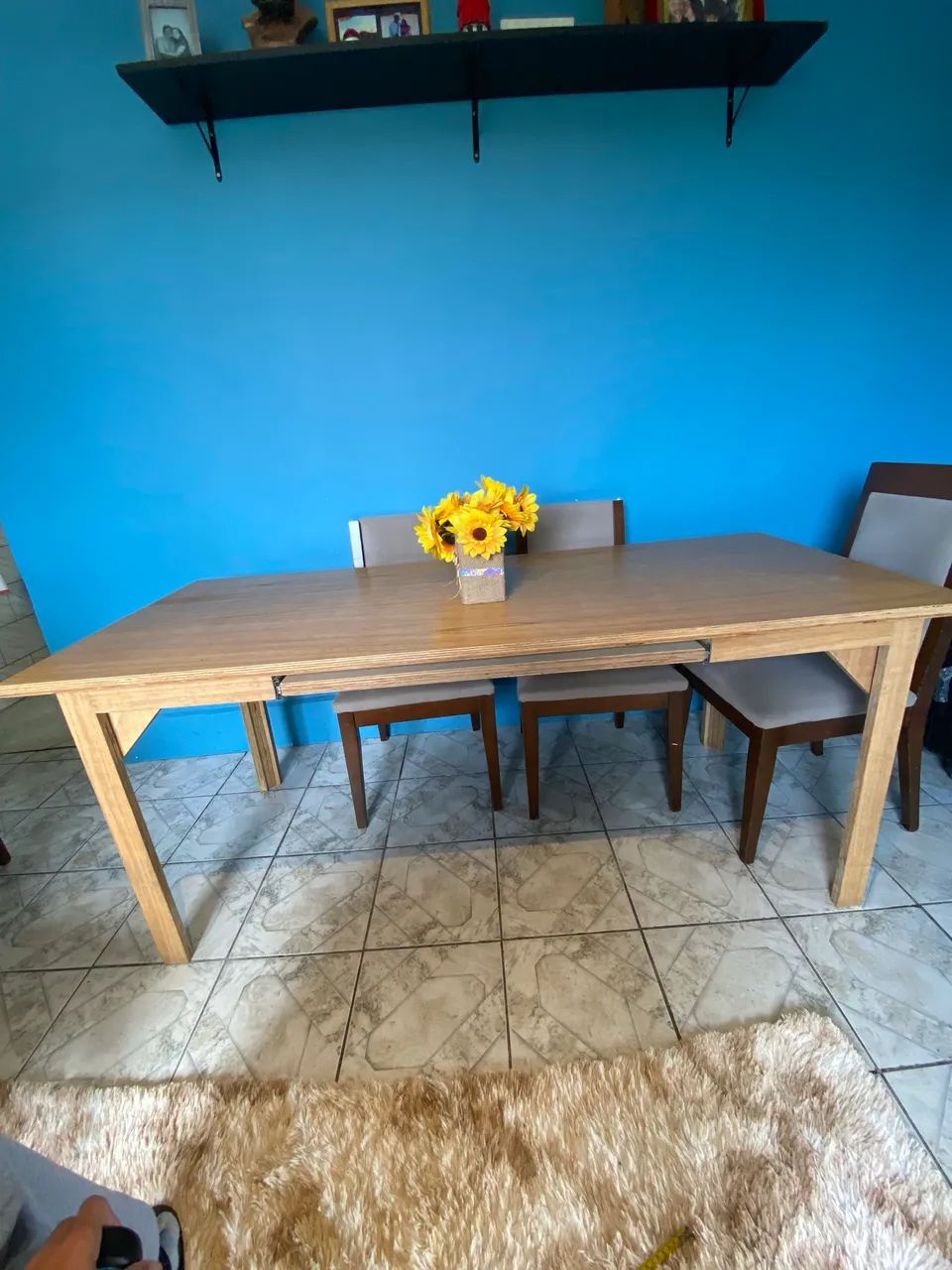 Mesa de jantar de 6 lugares ou para escritório.