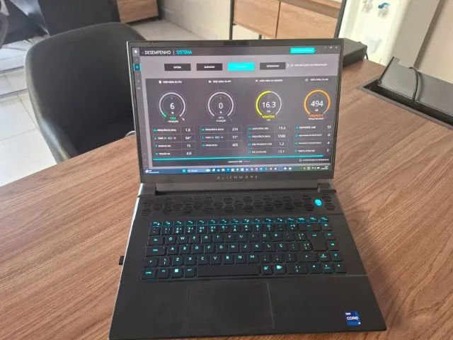 ALIENWARE M16 R1