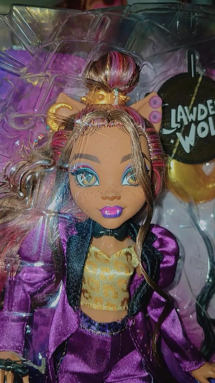 Boneca monster high Clawdeen monster ball