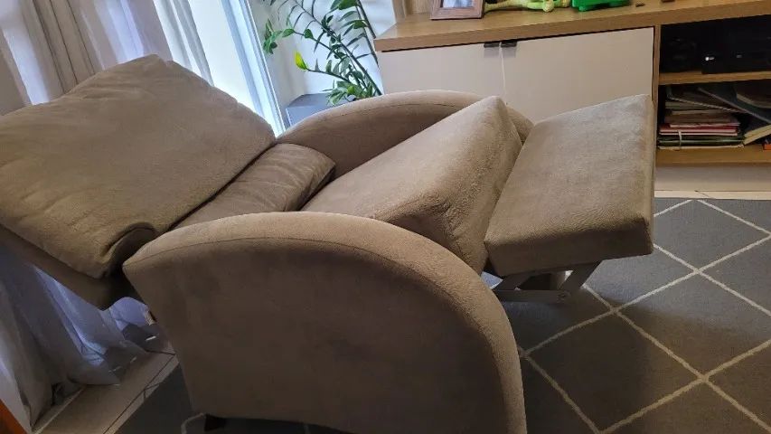 Poltrona reclinável da marca  Herval - Foto 2
