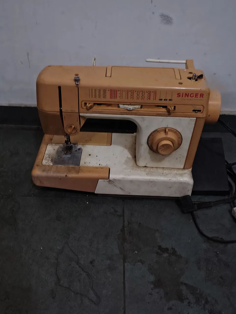 Máquina de costura  - Foto 3