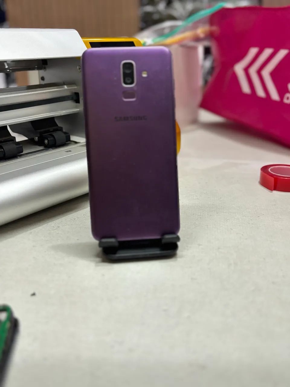 Celular j8 