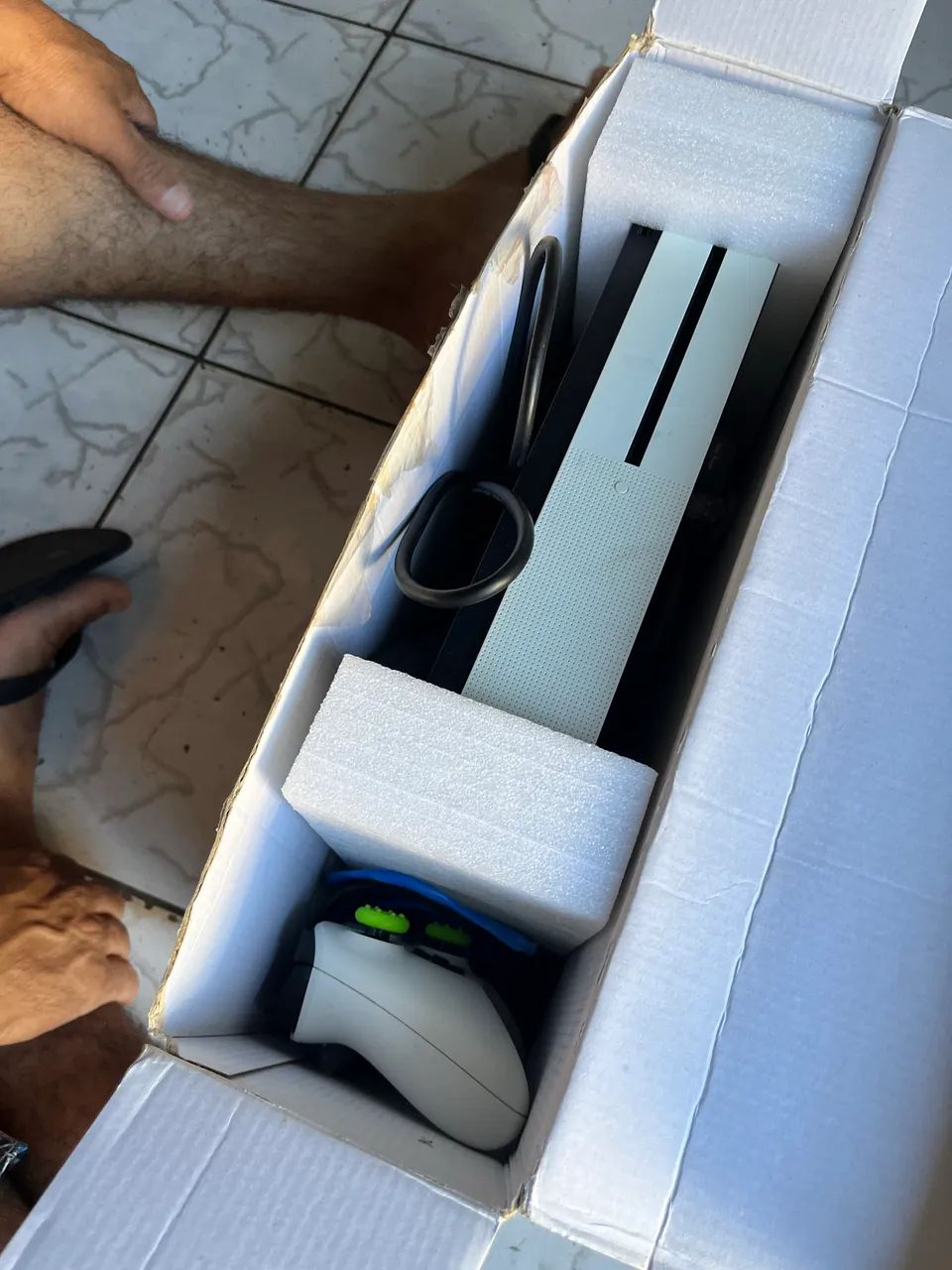 Xbox one S 1TB  - Foto 3