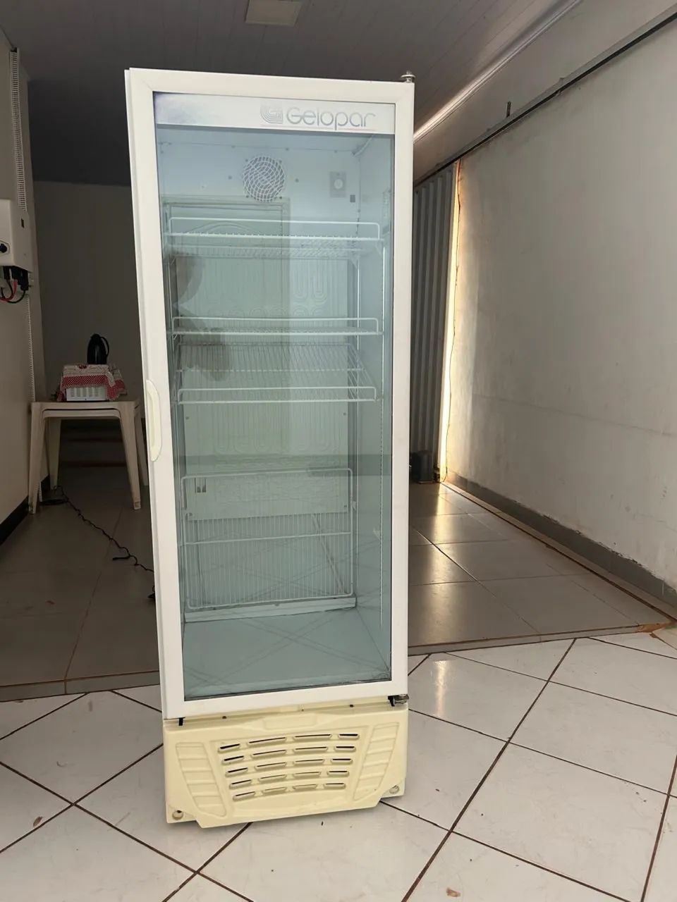 Geladeira Expositora Gelopar 220vt  whats * - Foto 3