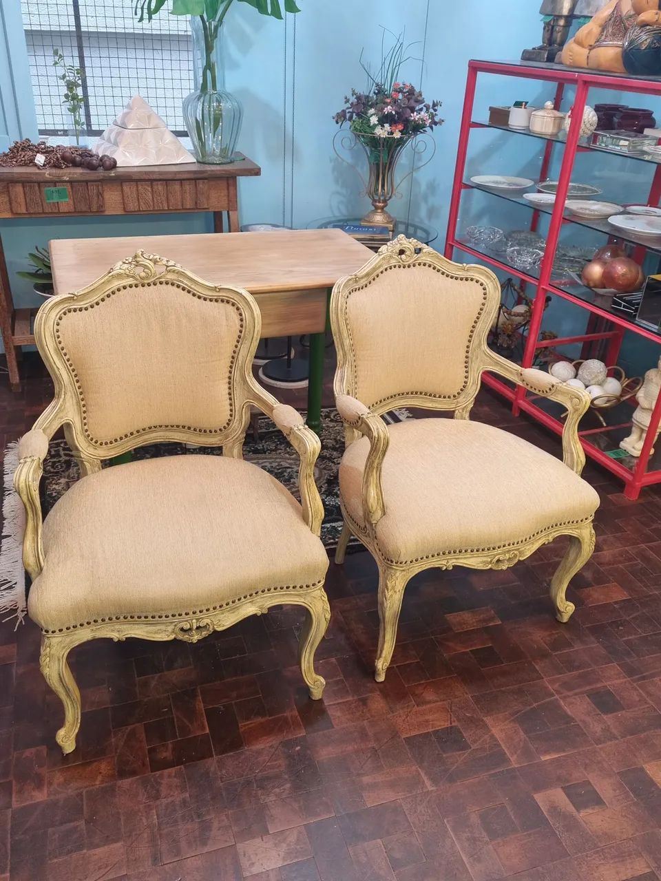 Poltronas Luis XV em madeira