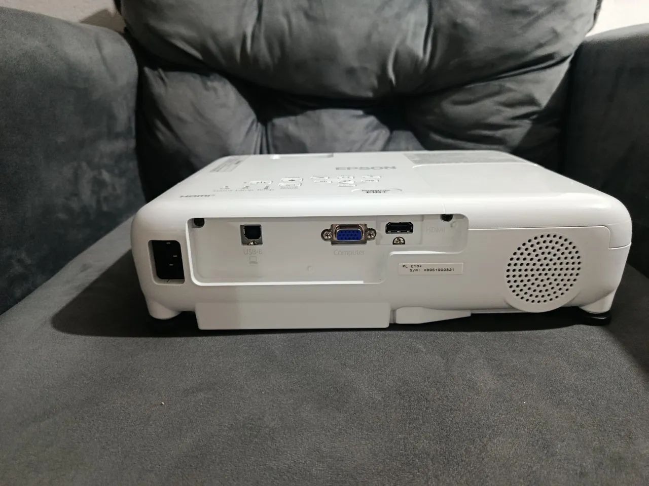 Projetor Epson Powerlite E10 - Foto 4