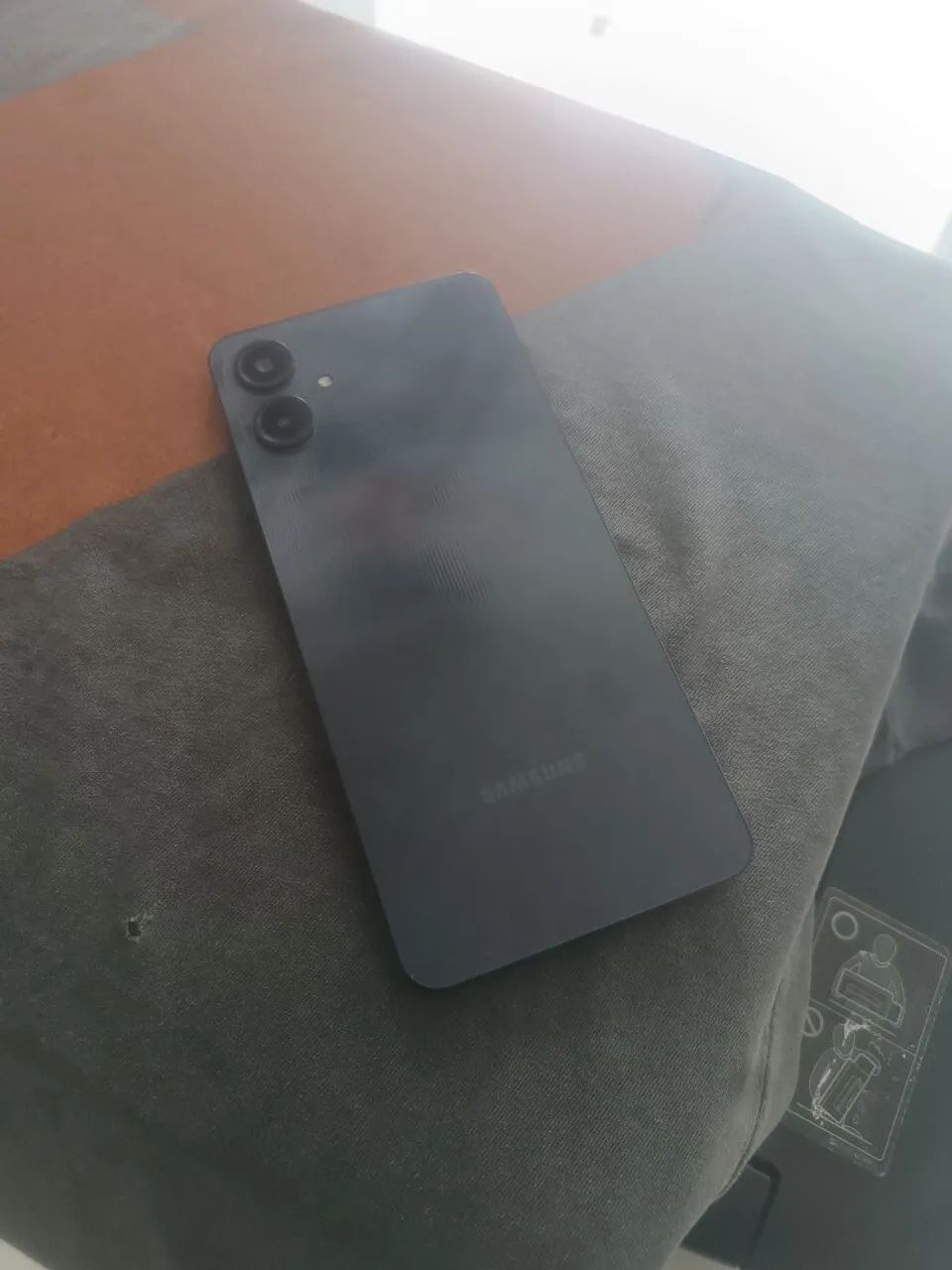 Samsung Galaxy A06 em perfeito estado de conservação 