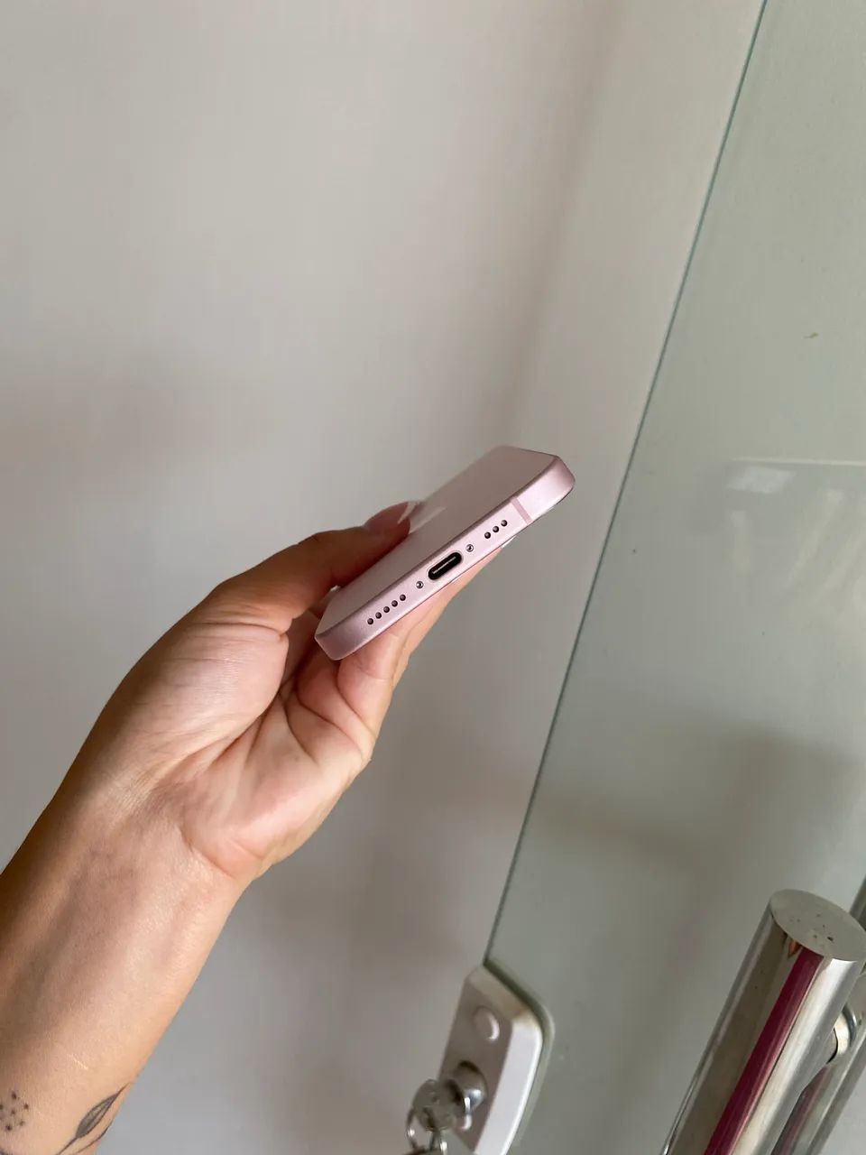 iPhone 15 / 128GB - Foto 4