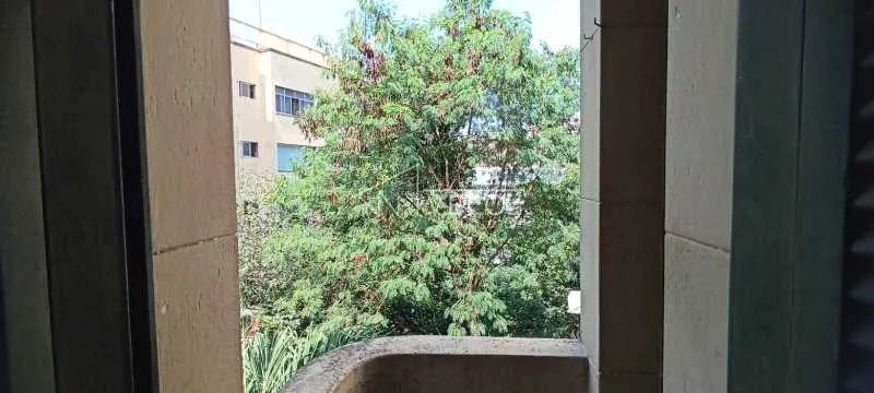 Apartamento - / Residencial / Glória