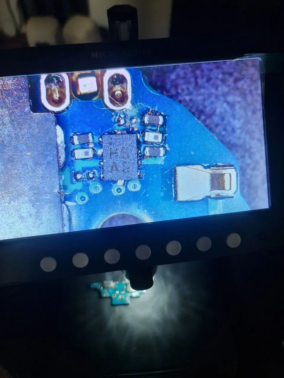 microscópio digital 1200x com tela 7 polegadas recarregável - Foto 4