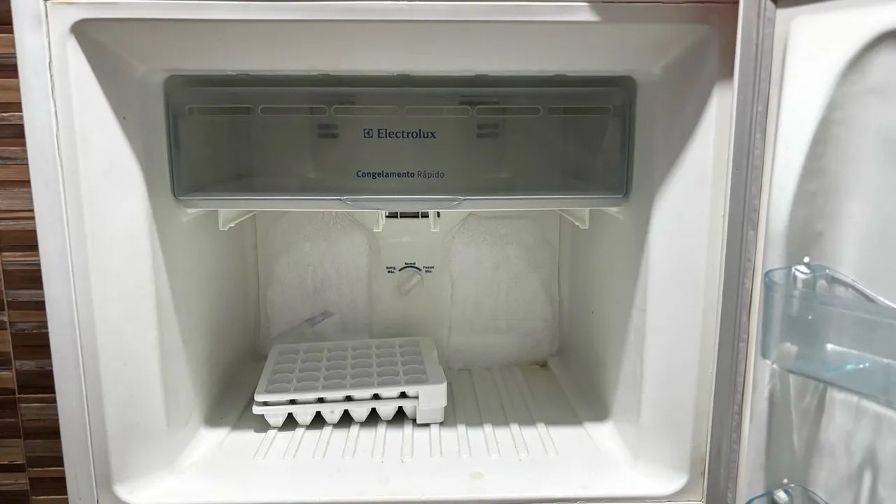 Geladeira Eletrolux  - Foto 3
