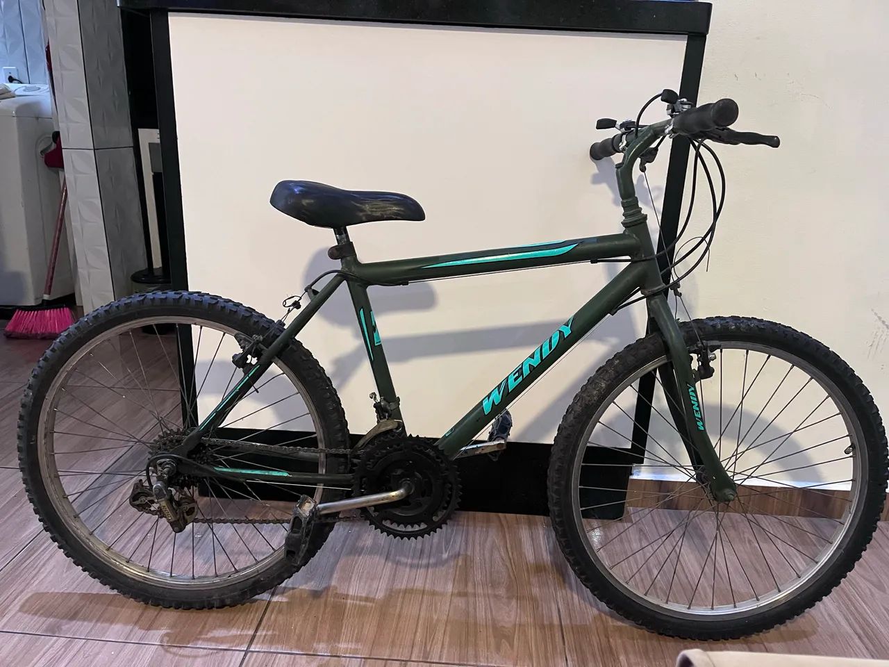 Bicicleta aro 24 - com marcha - Foto 2