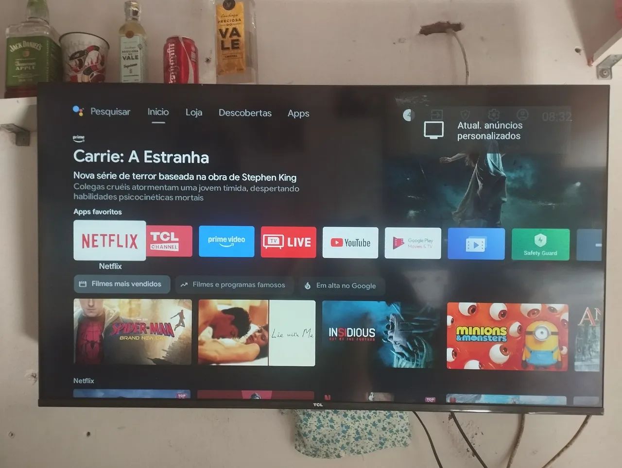 Tv TCL Android de 43 polegadas semi nova completa com bluetooth 