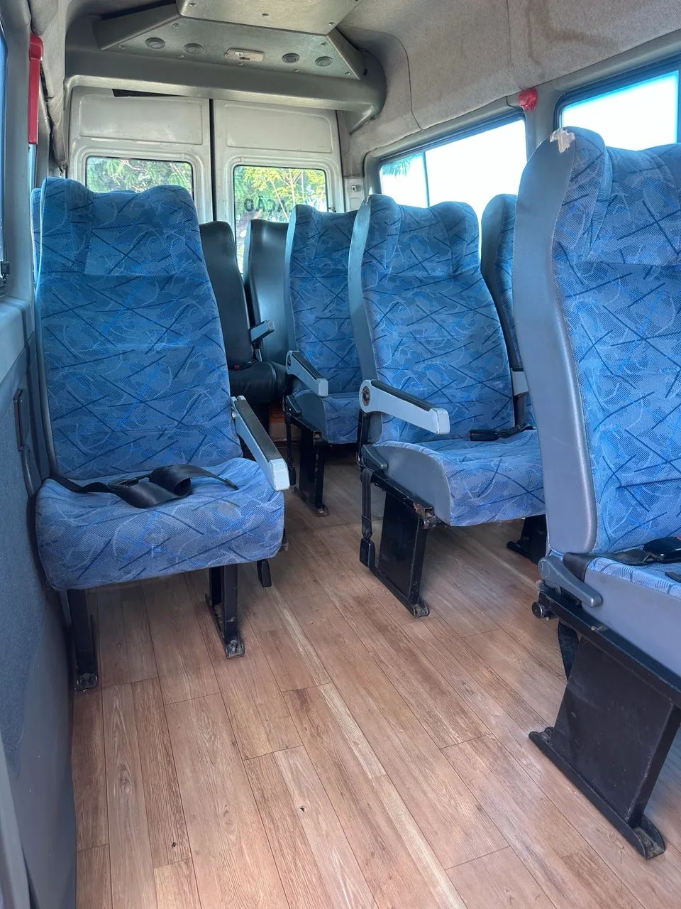 Mercedes-Benz Sprinter 413 Van Luxo 2.2 16 E 20L Dies 2010 - Foto 4