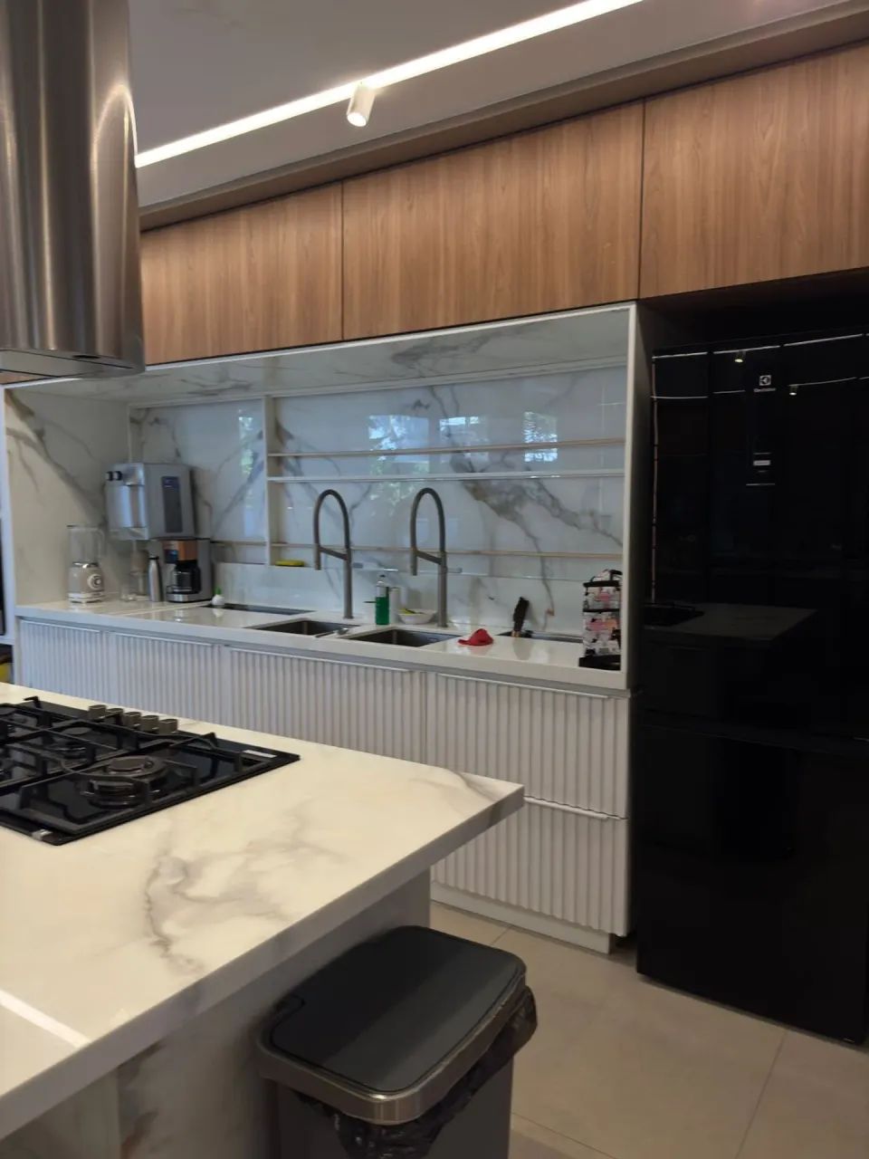 Mansão de Luxo Alphaville Fortaleza  5 Suítes, Energia Solar e Mobiliada - Foto 9