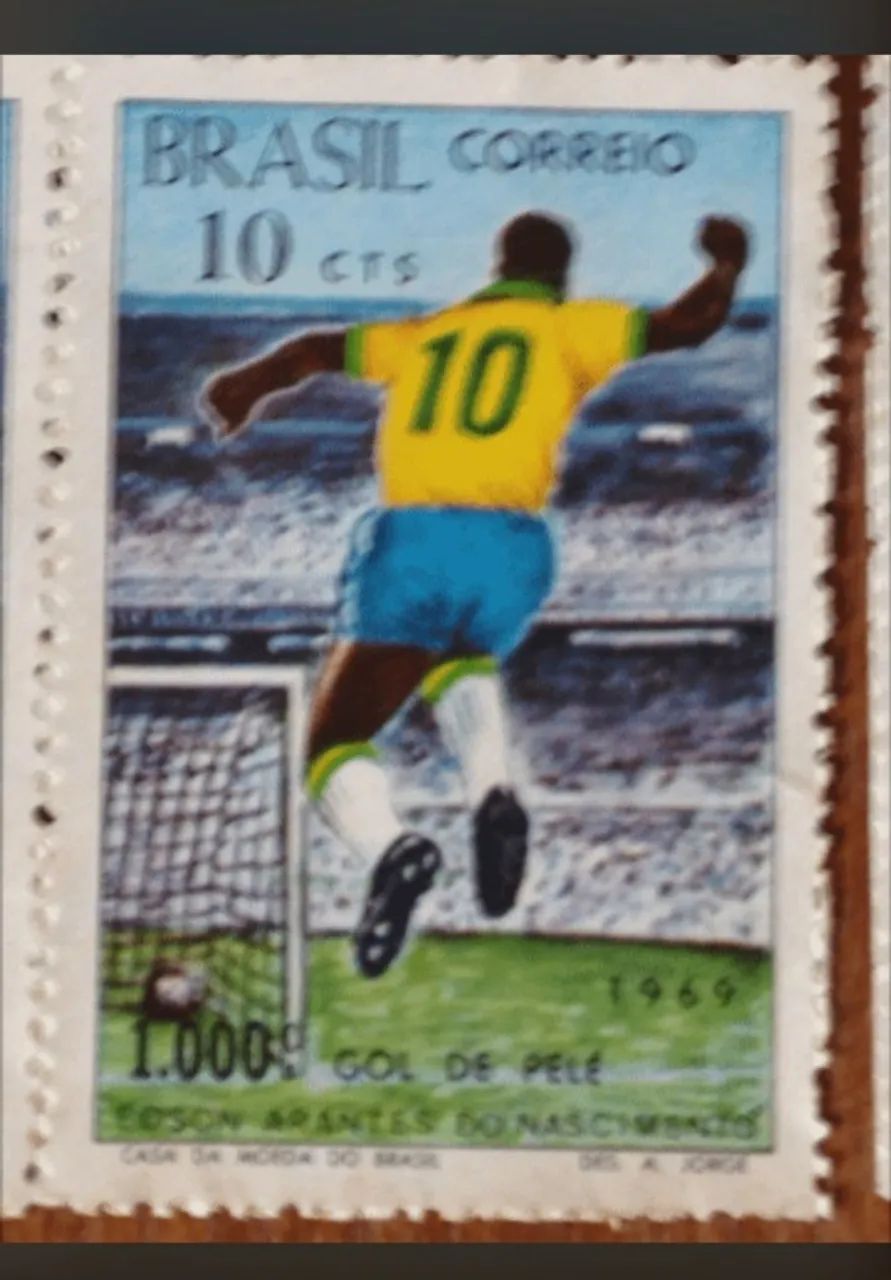 3 selos comemorativo milésimo gol do pelé 1969 - Foto 2
