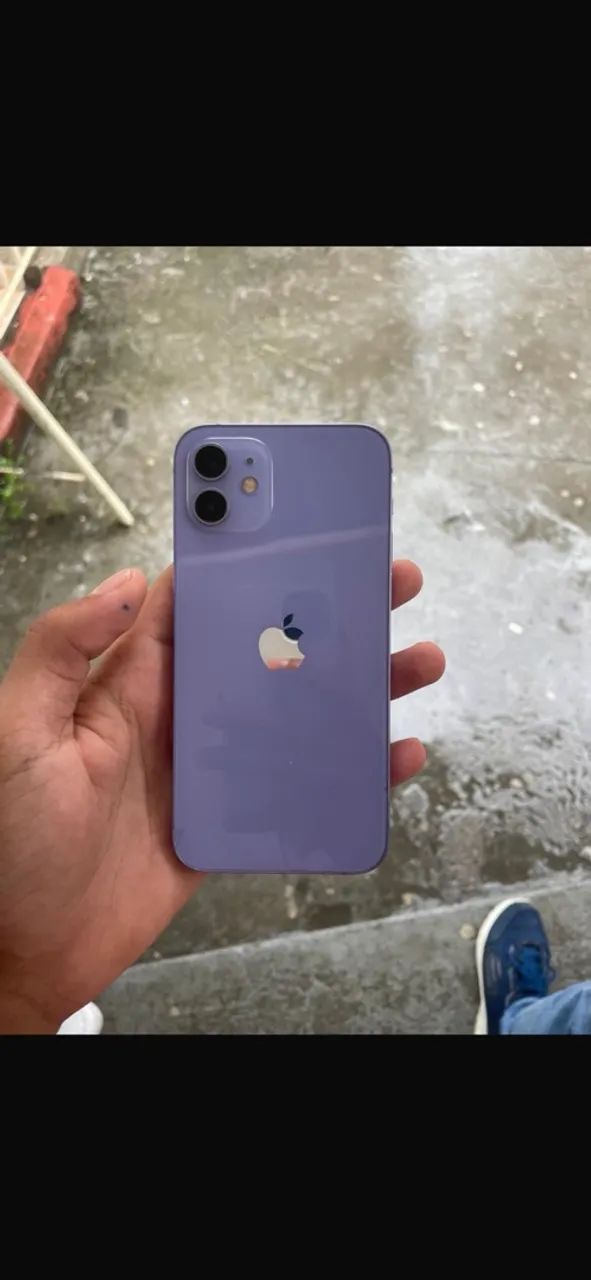 iPhone 12