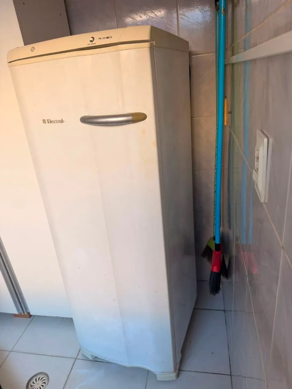 Freezer vertical rs1100 - Foto 2