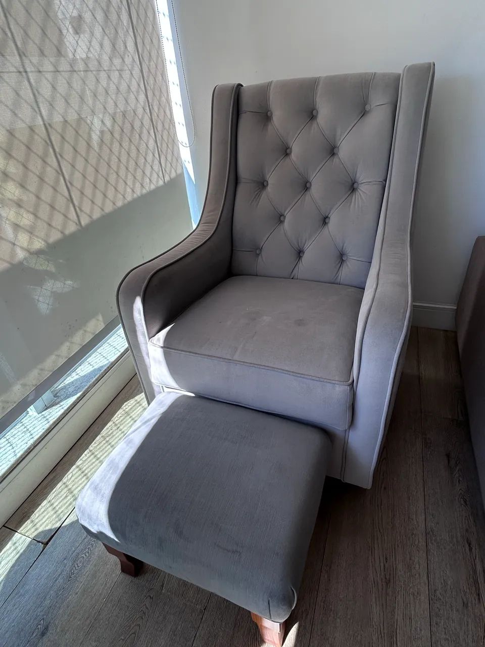 Poltrona de amamentação com balanço Mahler + puff  - Foto 2