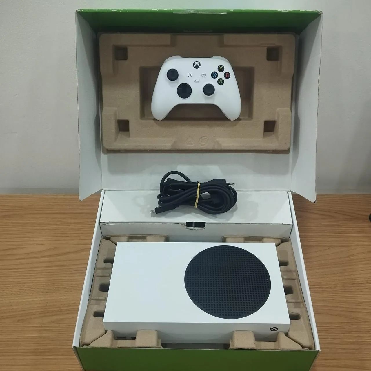 XBOX SÉRIES S SUPER ZERO COMPLETO 