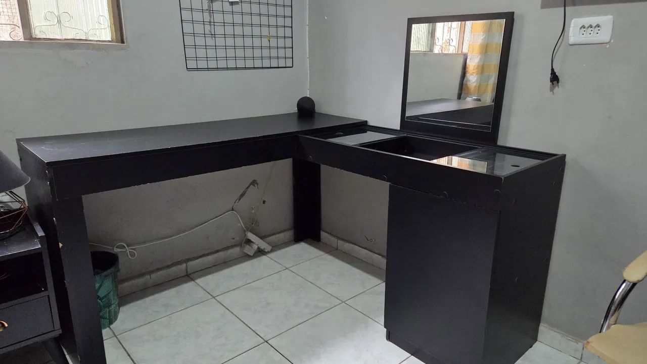 Penteadeira / Escrivaninha com Espelho