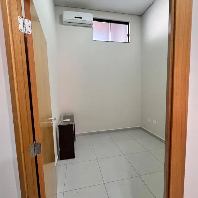 Sala comercial Zona 08 Maringá-PR - Foto 4