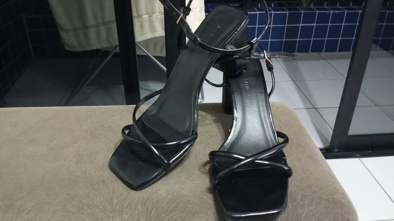 Sapato semi-novos  - Foto 5