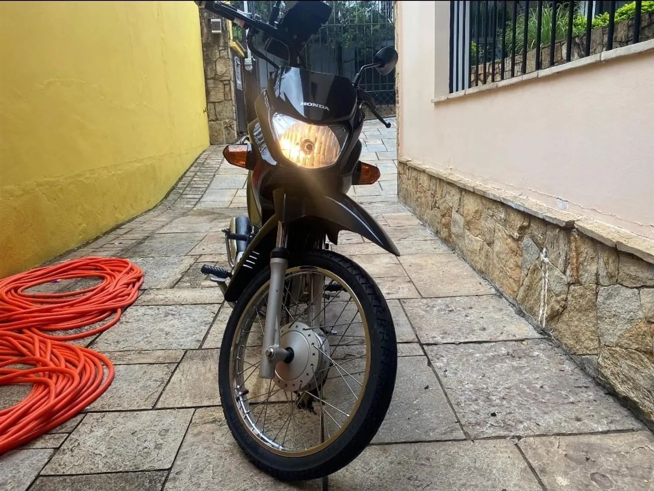 Vendo essa POP semi nova  - Foto 2