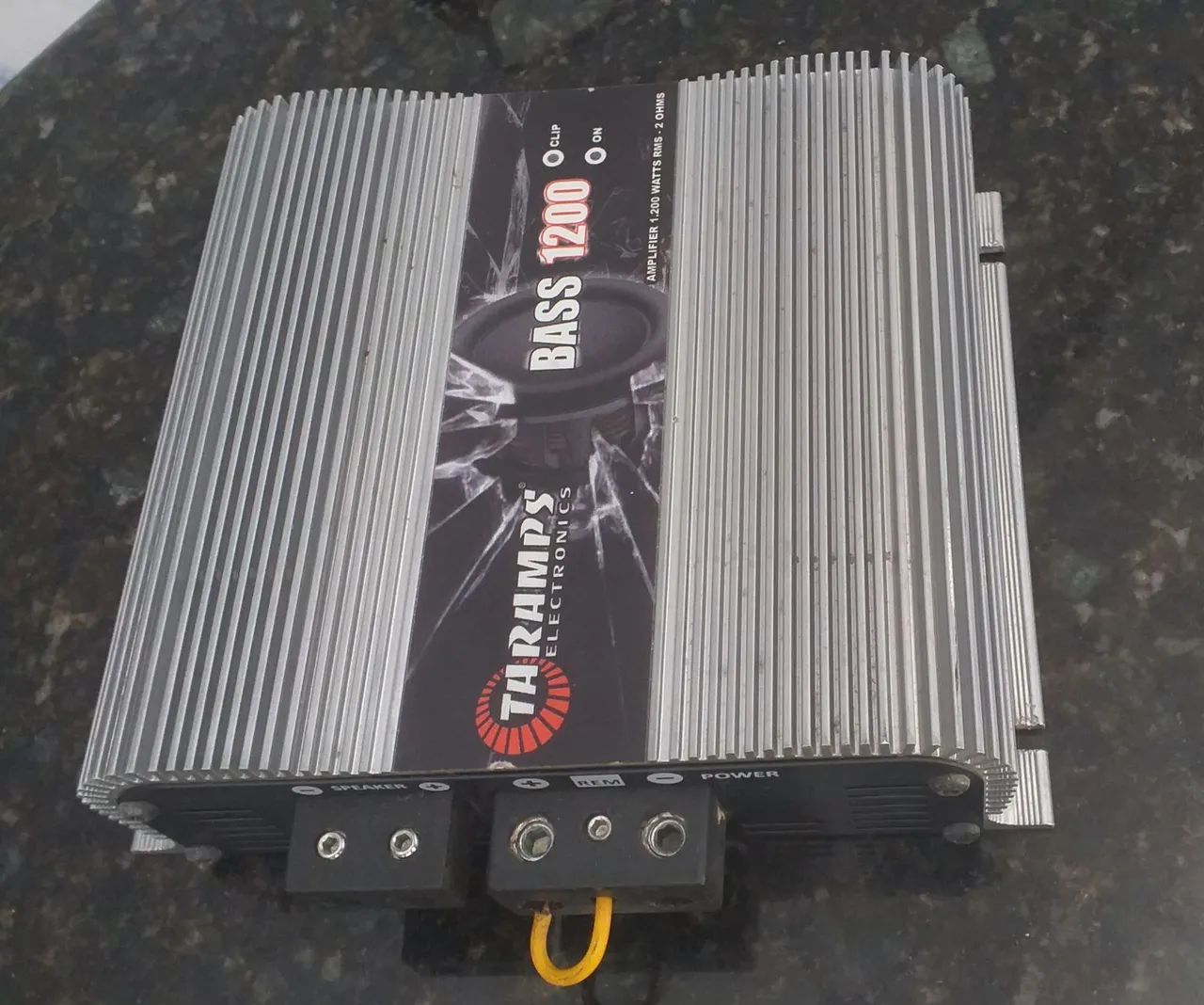 Módulo taramps Bass1200wrms 2 ohms novo  - Foto 2