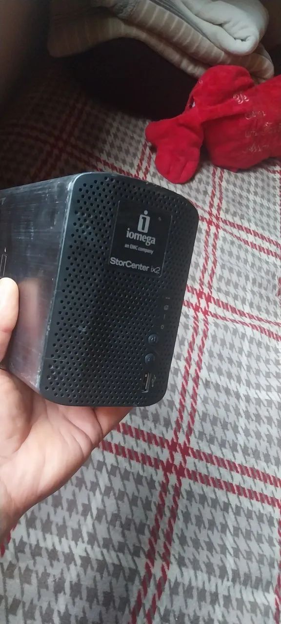 Vendo dispositivo iomega storcenter ix2 uma solução em armazenamento de rede (NAS) 