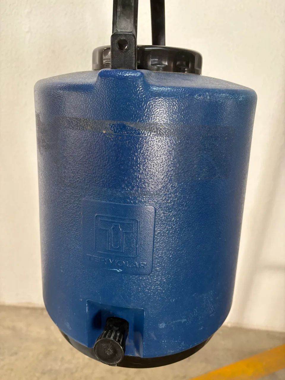 Caixa térmica Mor 42 litros + 2 térmicas para líquidos  - Foto 5