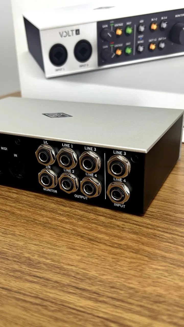 Interface De Áudio Universal Audio Volt 4 Usb - Foto 3