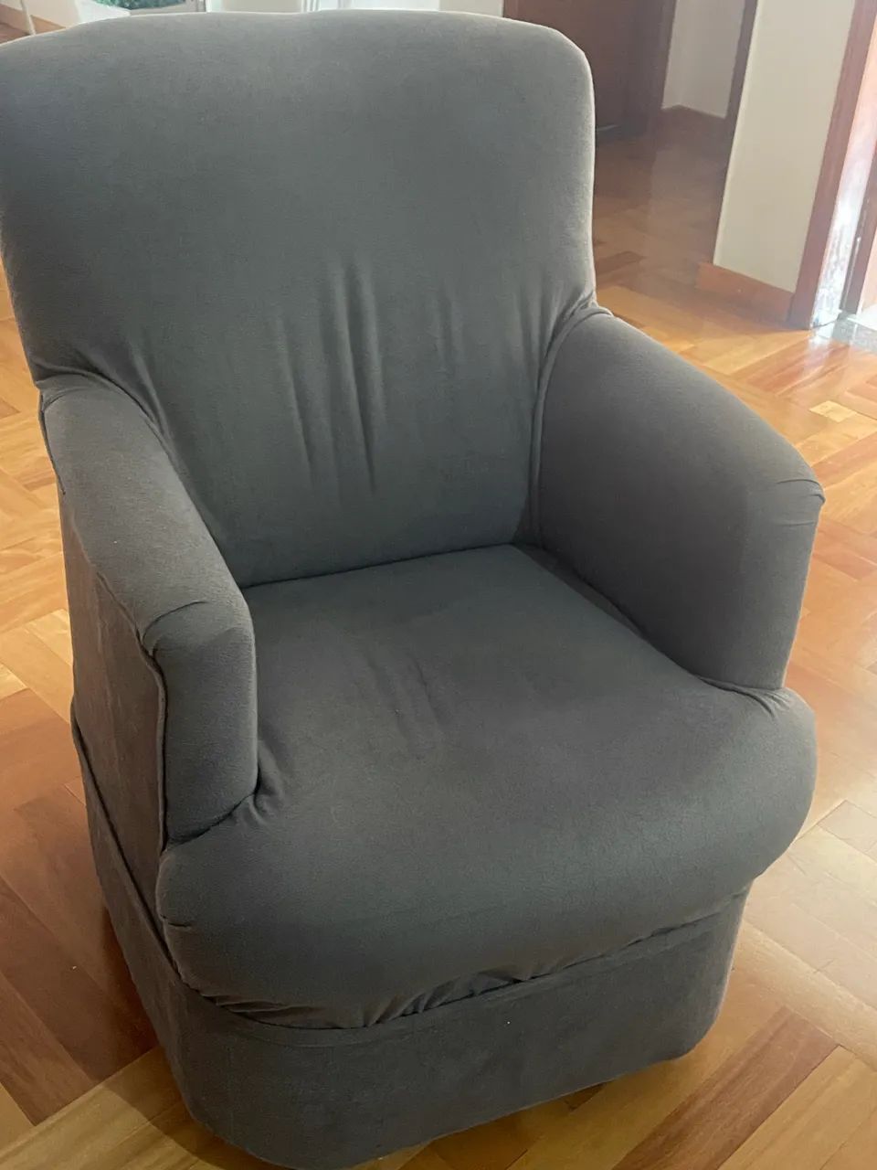 Poltrona com Rodízio frete Grátis  - Foto 2