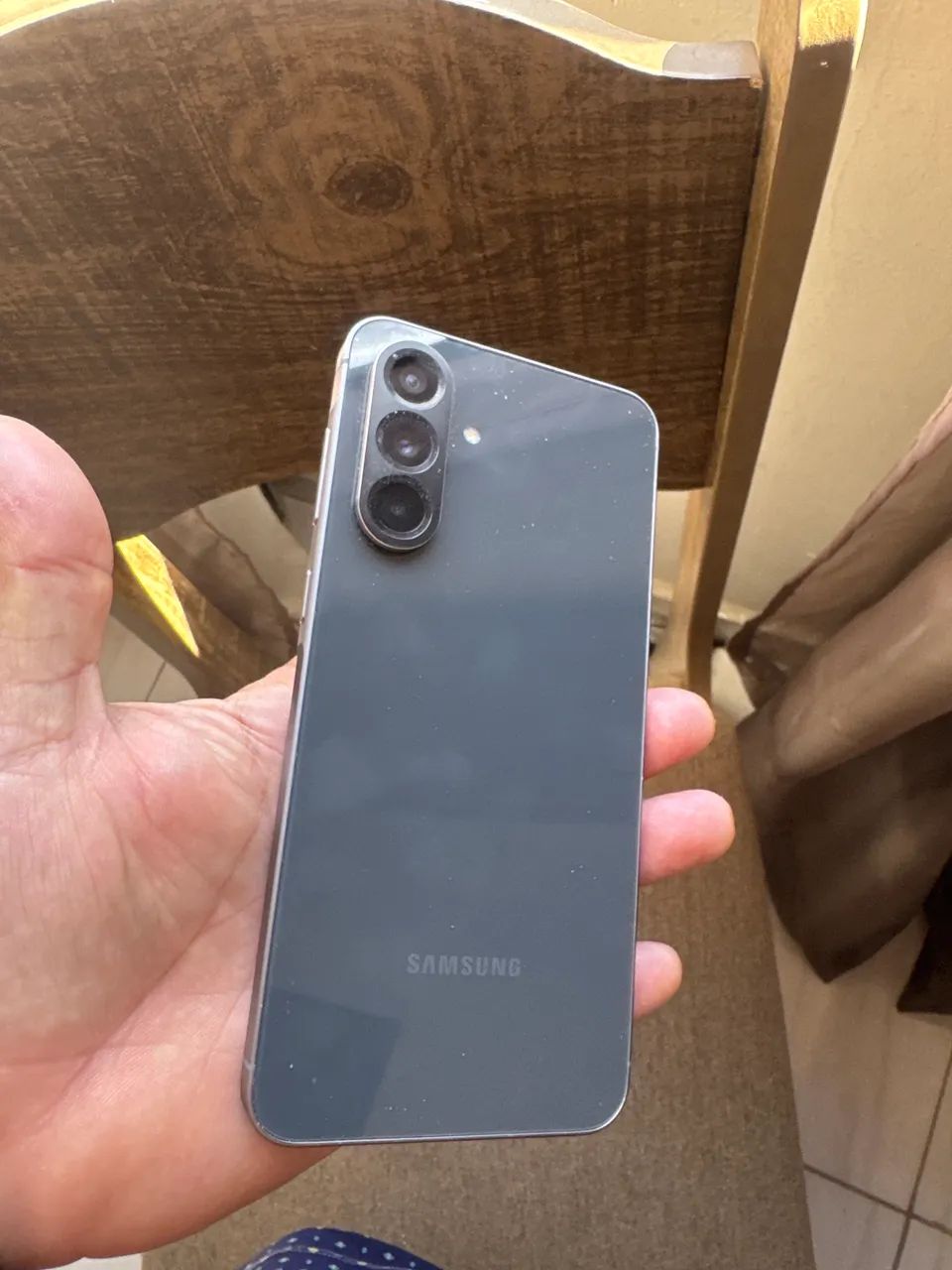 Vendo celular A56 - Foto 2
