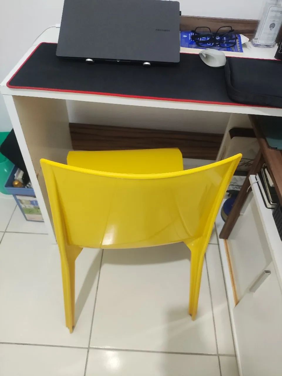 Cadeira Amarela  - Foto 4