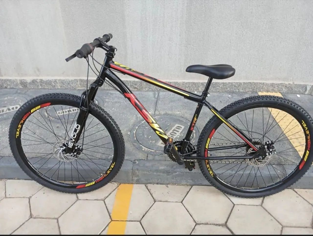 Bicicleta aro 29 com quadro tamanho 19 zero - Foto 2