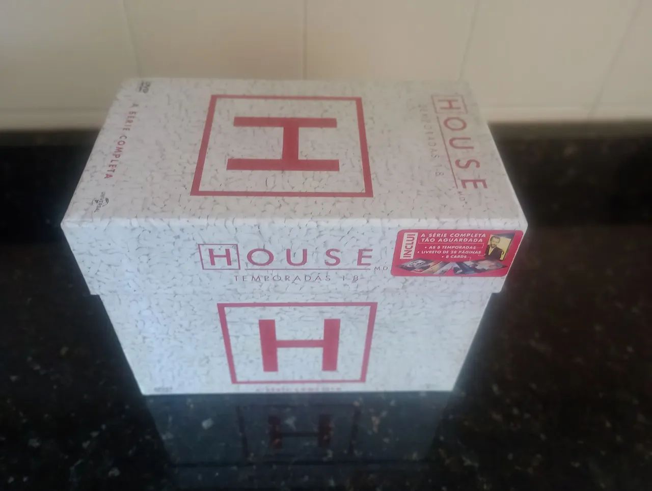 House - 1 a 8 Temporadas (Caixa Box) em dvd (usado)