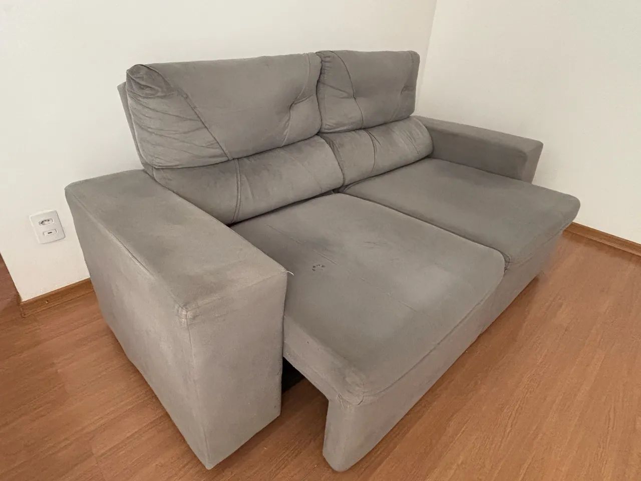 SOFÁ RETRÁTIL CINZA  - Foto 3