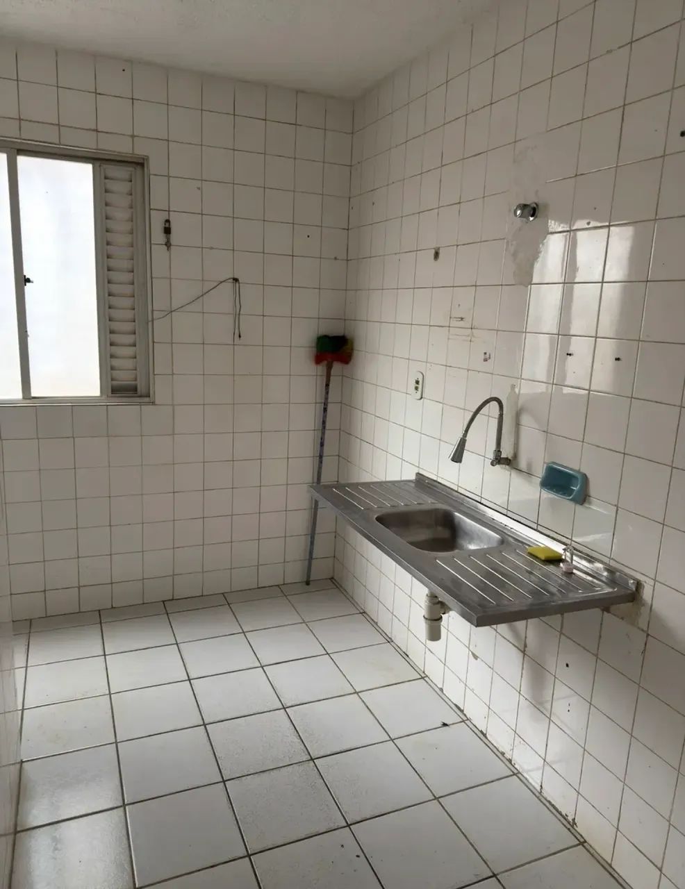 vendo apartamento Bequimão primeiro andar - Foto 4