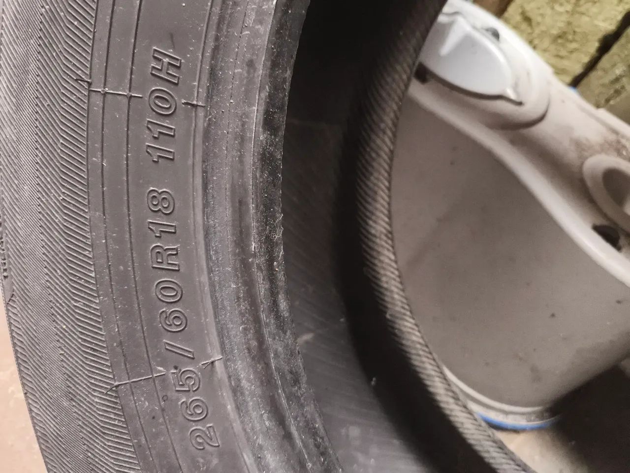 2 pneus  aro 16 e 18 - Foto 4